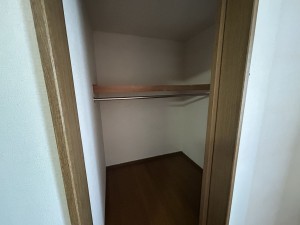 松阪市虹が丘町、中古一戸建ての洗面画像です