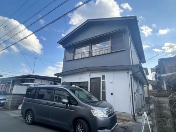 松阪市五月町、中古一戸建ての外観画像です