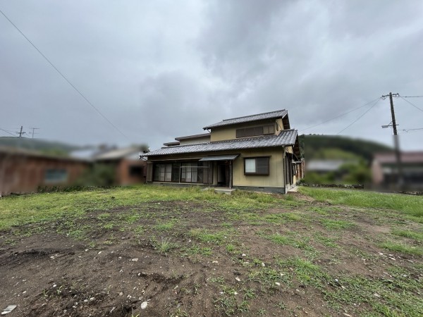 松阪市嬉野宮野町、中古一戸建ての外観画像です