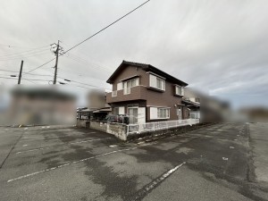 松阪市豊原町、中古一戸建ての外観画像です