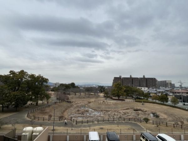 松阪市西之庄町、マンションの画像です