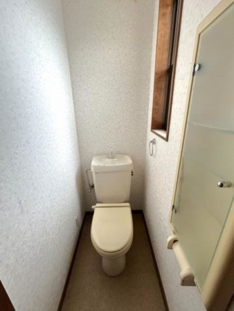 松阪市平成町、中古一戸建てのトイレ画像です