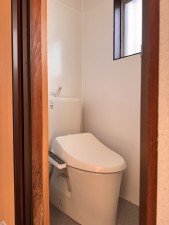 松阪市大津町、中古一戸建てのトイレ画像です