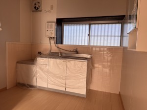 松阪市大津町、中古一戸建てのキッチン画像です