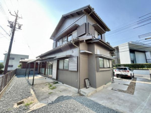 松阪市久保町、中古一戸建ての外観画像です