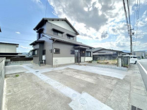 松阪市久保町、中古一戸建ての外観画像です