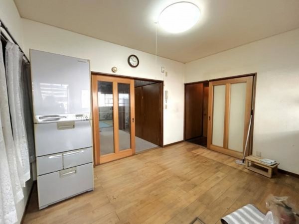 松阪市久保町、中古一戸建てのキッチン画像です