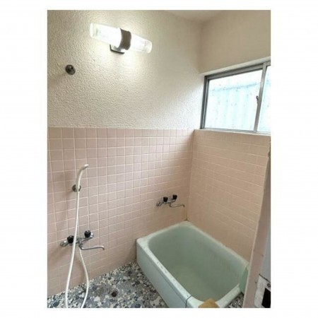 松阪市大黒田町、中古一戸建ての風呂画像です