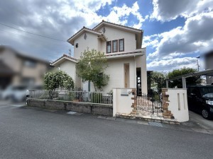 松阪市甚目町、中古一戸建ての外観画像です