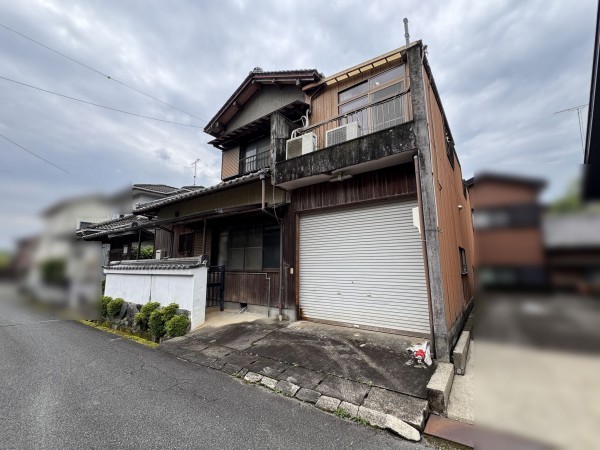松阪市久保町、中古一戸建ての外観画像です