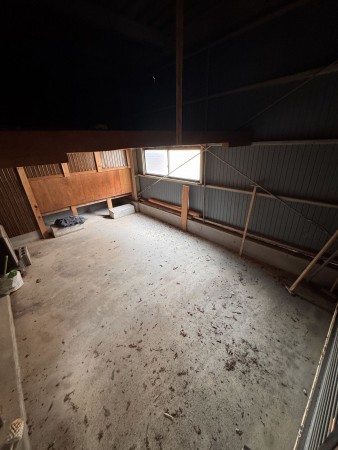 松阪市久保町、中古一戸建ての駐車場画像です