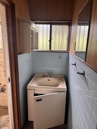 松阪市久保町、中古一戸建ての洗面画像です