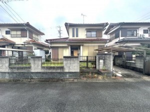松阪市久保町、中古一戸建ての外観画像です