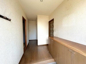 松阪市嬉野黒田町、中古一戸建ての玄関画像です