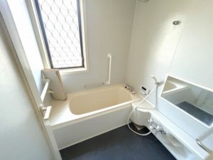 松阪市嬉野黒田町、中古一戸建ての風呂画像です