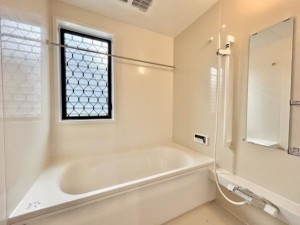 松阪市嬉野黒田町、中古一戸建ての風呂画像です