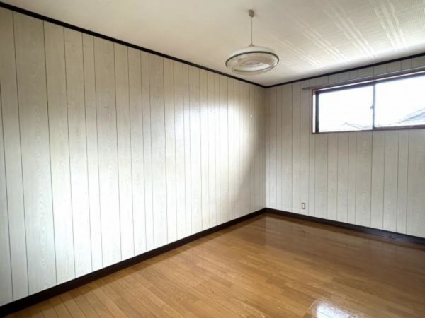 松阪市石津町、中古一戸建ての内装画像です
