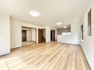 松阪市平成町、中古一戸建ての内装画像です