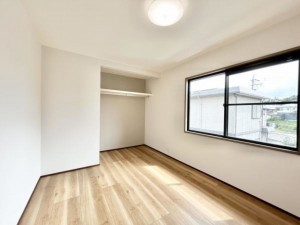 松阪市平成町、中古一戸建ての内装画像です