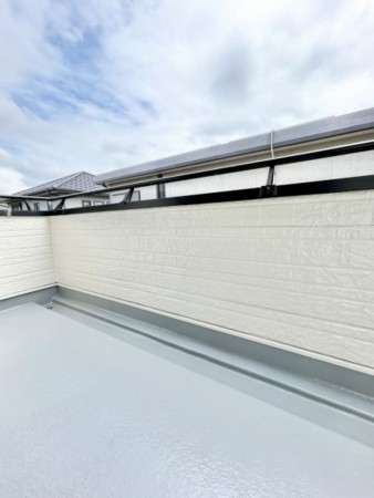 松阪市平成町、中古一戸建てのバルコニー画像です