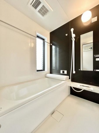 松阪市平成町、中古一戸建ての風呂画像です