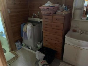松阪市飯高町桑原、中古一戸建ての洗面画像です