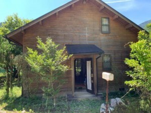 松阪市飯高町桑原、中古一戸建ての外観画像です