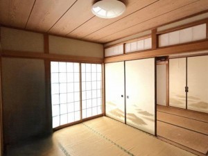 松阪市虹が丘町、中古一戸建ての内装画像です