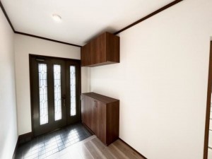 松阪市垣鼻町、中古一戸建ての玄関画像です