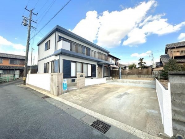 松阪市垣鼻町、中古一戸建ての外観画像です