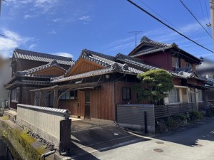 松阪市西黒部町、中古一戸建ての外観画像です