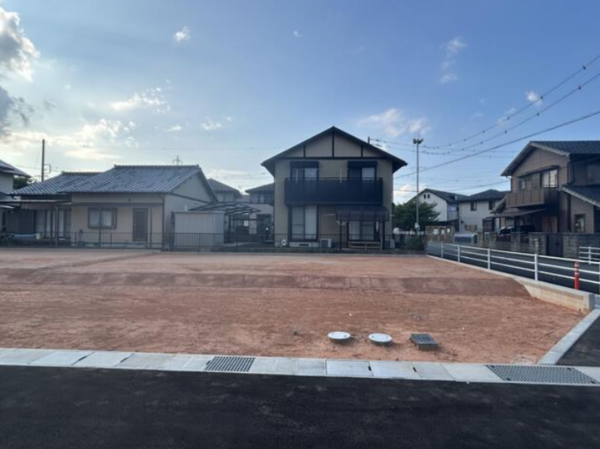 松阪市山室町、新築一戸建ての外観画像です