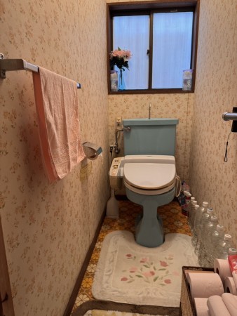 松阪市川井町、中古一戸建てのトイレ画像です