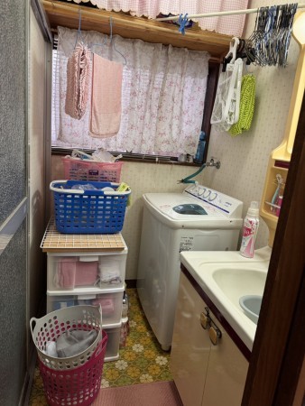 松阪市川井町、中古一戸建ての洗面画像です