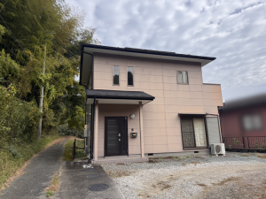 松阪市六呂木町、中古一戸建ての外観画像です