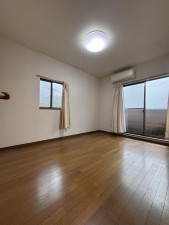 松阪市六呂木町、中古一戸建ての内装画像です