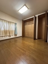 松阪市六呂木町、中古一戸建ての内装画像です