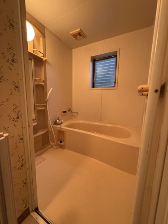 松阪市六呂木町、中古一戸建ての風呂画像です