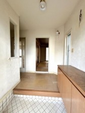 松阪市小黒田町、中古一戸建ての玄関画像です