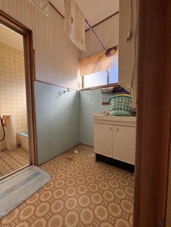 多気郡多気町、中古一戸建ての洗面画像です