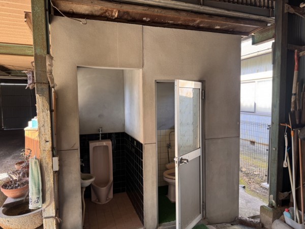 松阪市中万町、中古一戸建ての外観画像です