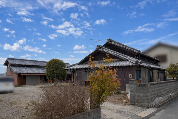 松阪市上七見町、中古一戸建ての外観画像です