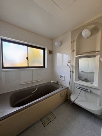 松阪市上七見町、中古一戸建ての風呂画像です