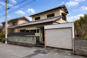 松阪市日丘町、中古一戸建ての外観画像です