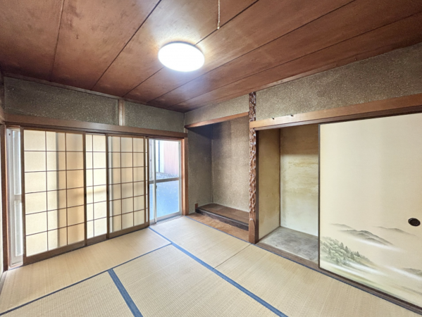 松阪市船江町、中古一戸建ての内装画像です