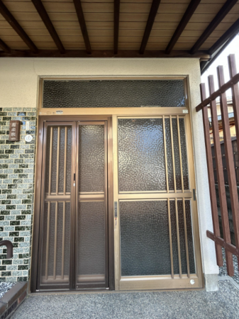 松阪市船江町、中古一戸建ての玄関画像です