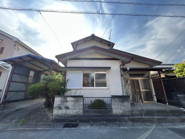 松阪市船江町、中古一戸建ての外観画像です