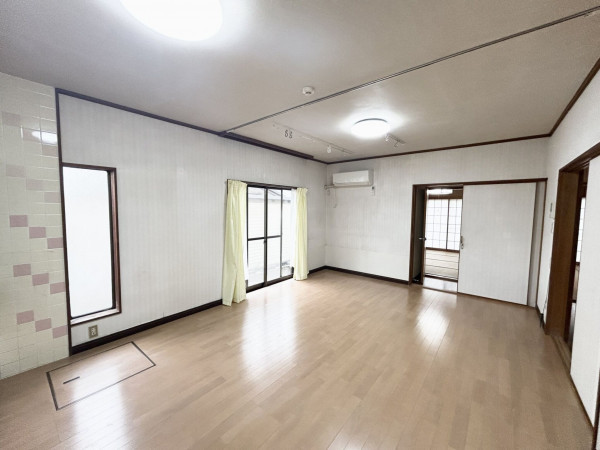松阪市石津町、中古一戸建ての内装画像です