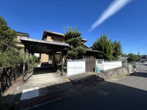 松阪市日丘町、中古一戸建ての外観画像です