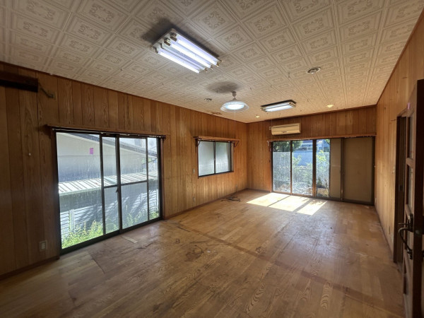 松阪市日丘町、中古一戸建ての内装画像です